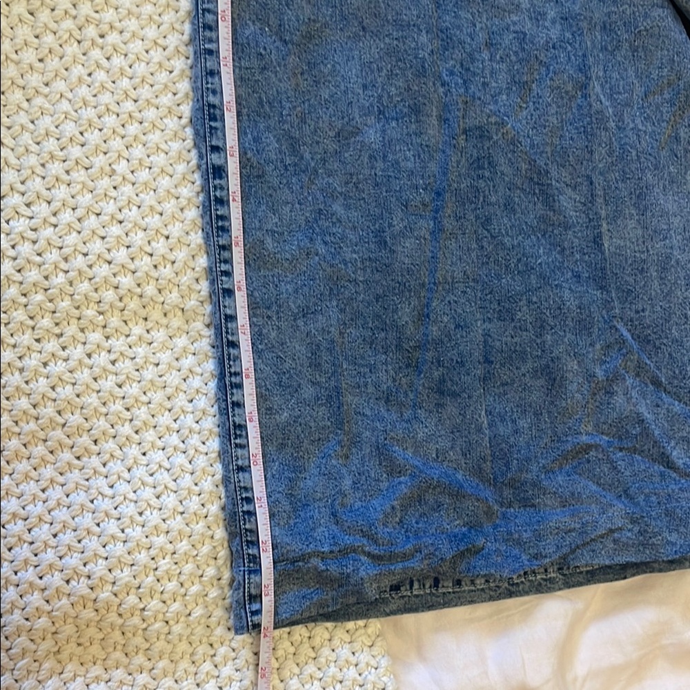 Wide-Leg Denim Pants - Picture 6 of 7